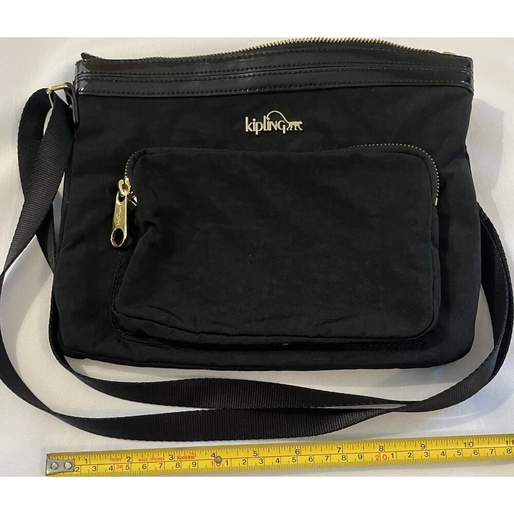 Kipling Black Crossbody Bag Zip Closure Adjustable Strap Purse